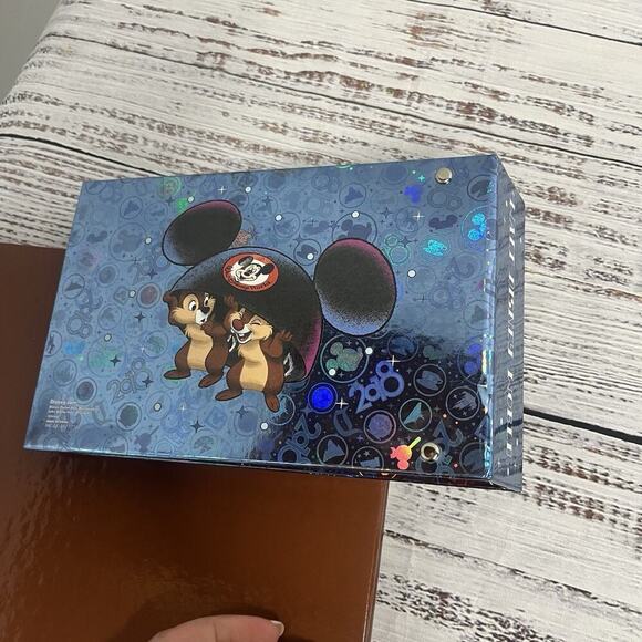 3pc Lot of Walt Disney World & Adventures by Disney Photo Scrap Books 2015 2018 - Picture 12 of 16